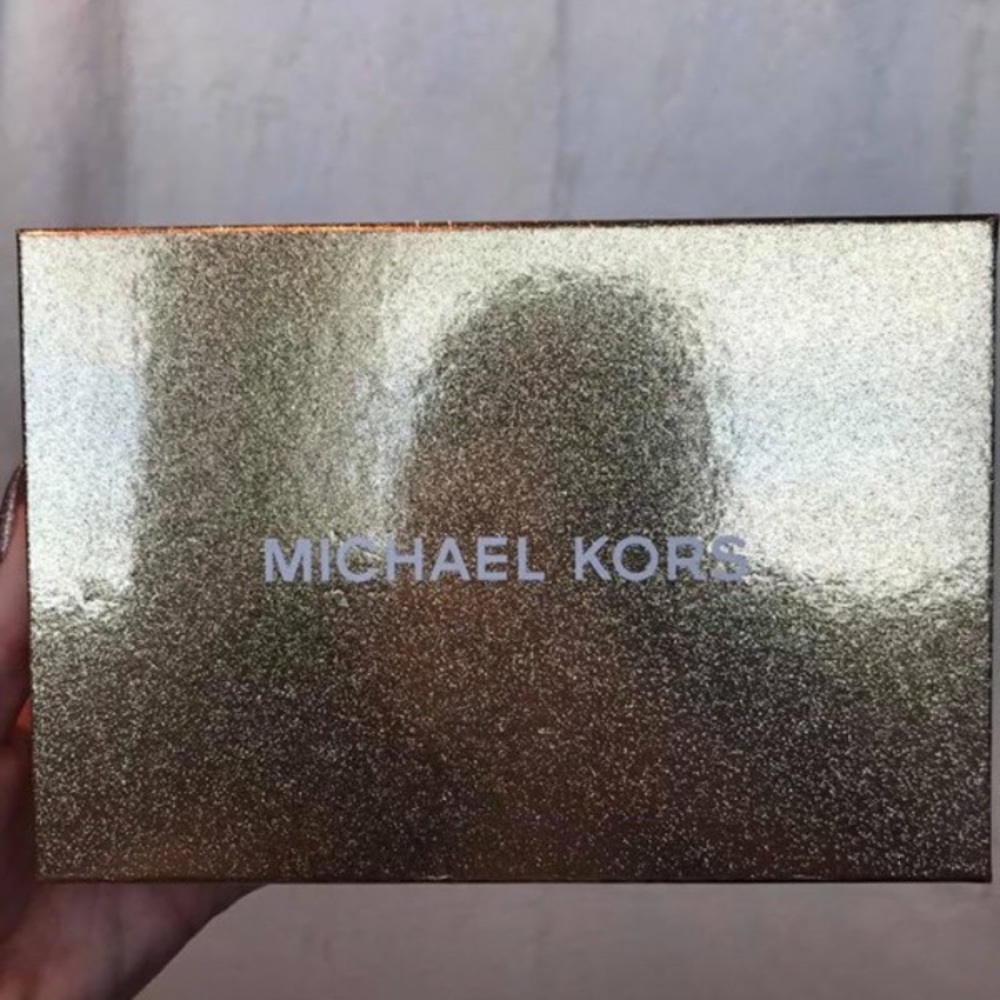 SOLD Rose Gold Michael Kors Wristlet - Picture 6 of 8
